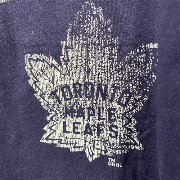 Reebok vintage Toronto maple leafs, distress t-shirt - Picture 2 of 5